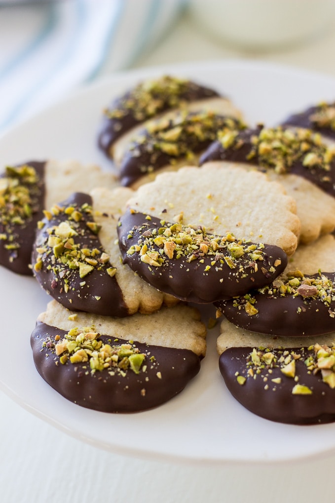 Pistachio-Chocolate-Dipped-Cardamon-Spice-Cookies.jpg