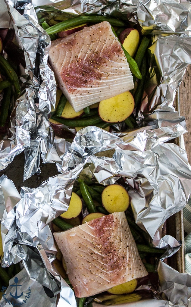 Grilled Mahi Mahi and Vegetables in Foil Packets