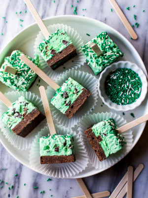 No Churn Chocolate Chip Mint Brownie Popsicles
