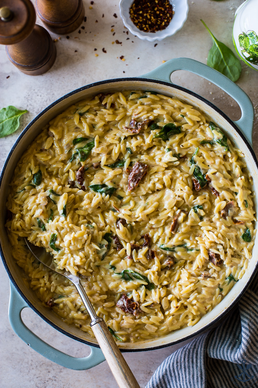 15-Minute Toasted Orzo with Parmesan and Sundried Tomato l The