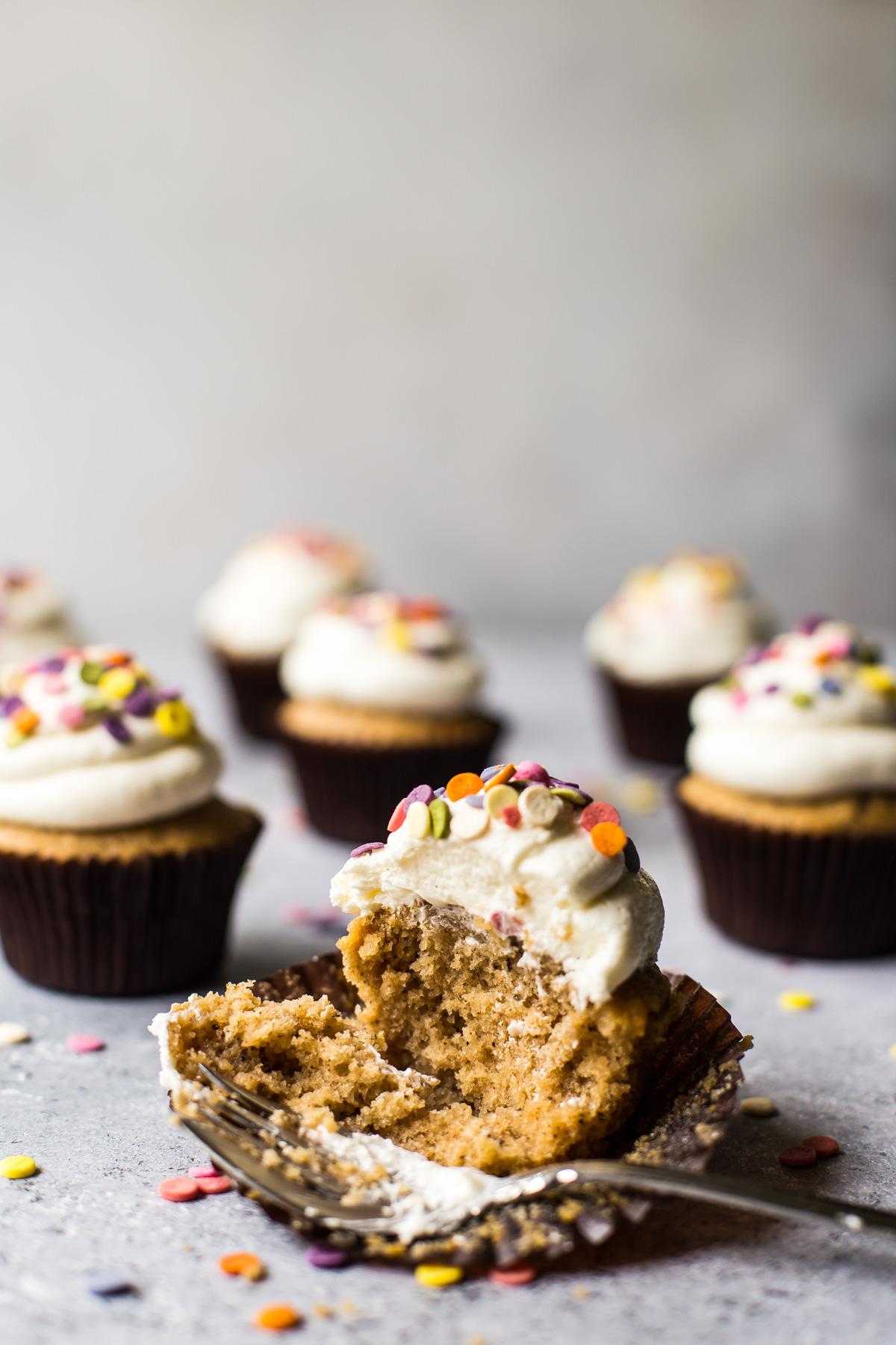 https://thebeachhousekitchen.com/wp-content/uploads/2023/03/Earl-Grey-Cupcakes-with-Vanilla-Bean-Buttercream-Feature-1-of-1.jpg
