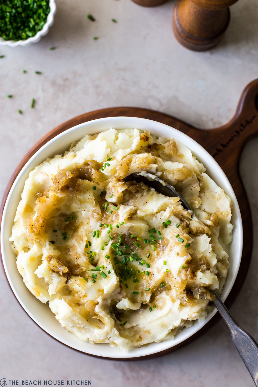 Overhead photo of a bowl of caramelized onion mashed potatoes